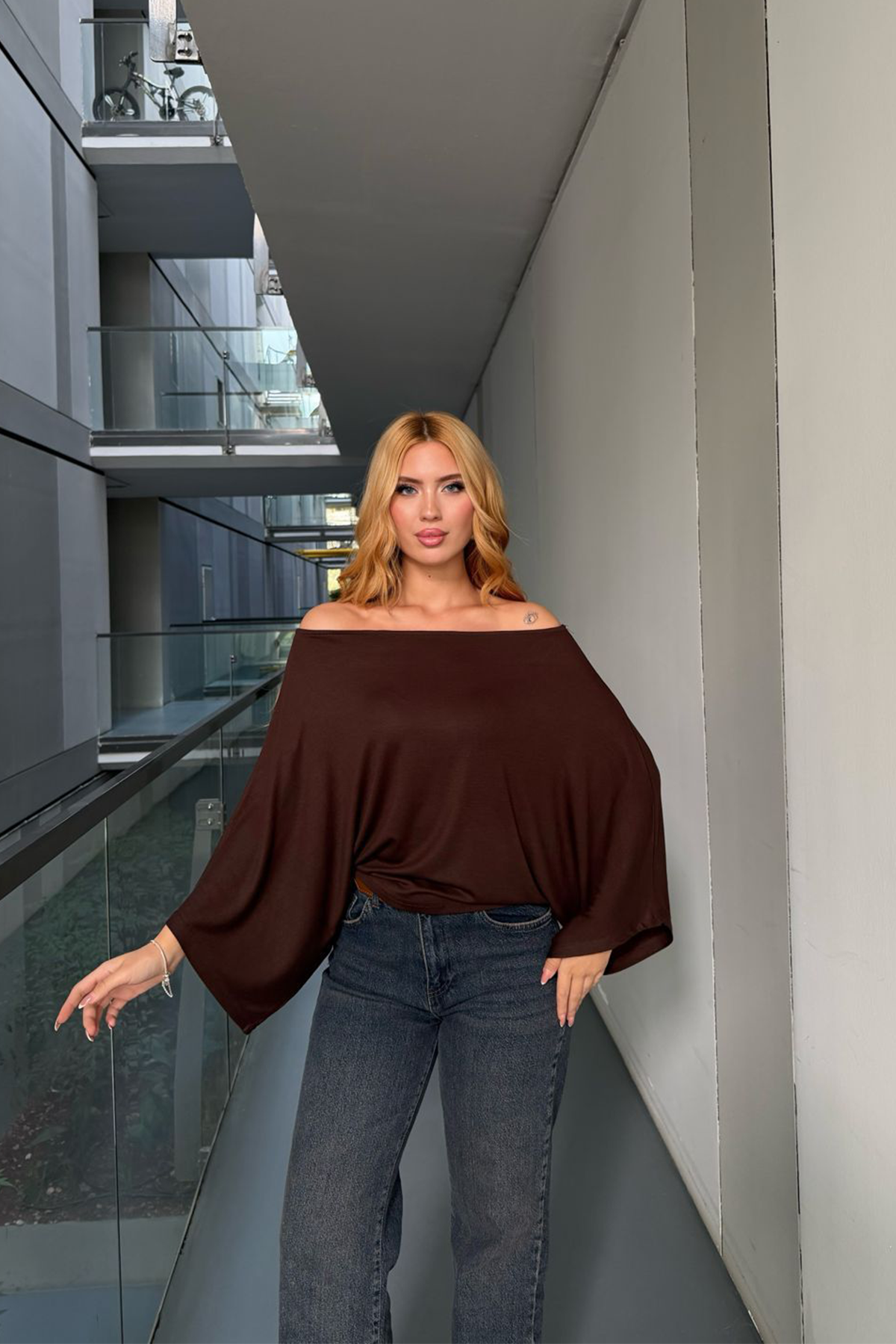Kayık Yaka Yarasa Kol Bluz Kahverengi
