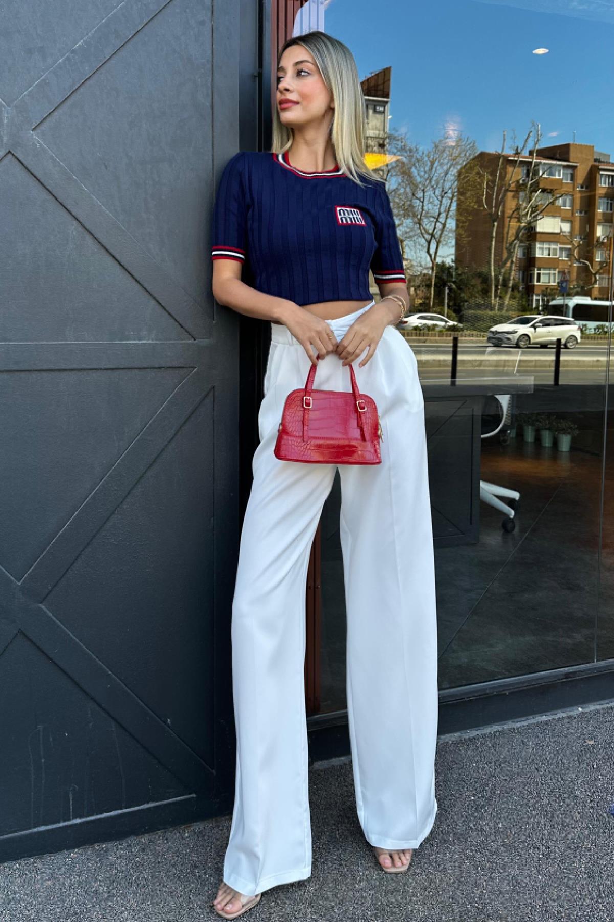 Cepli Bol Paça Pantolon Beyaz