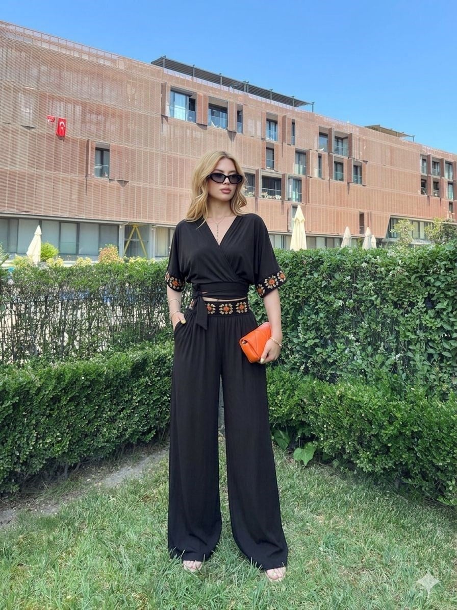 Süzene Nakış Detaylı Takım Siyah