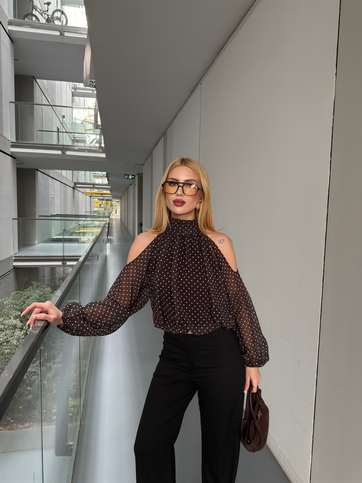 Puantiyeli Şifon Bluz Kahverengi