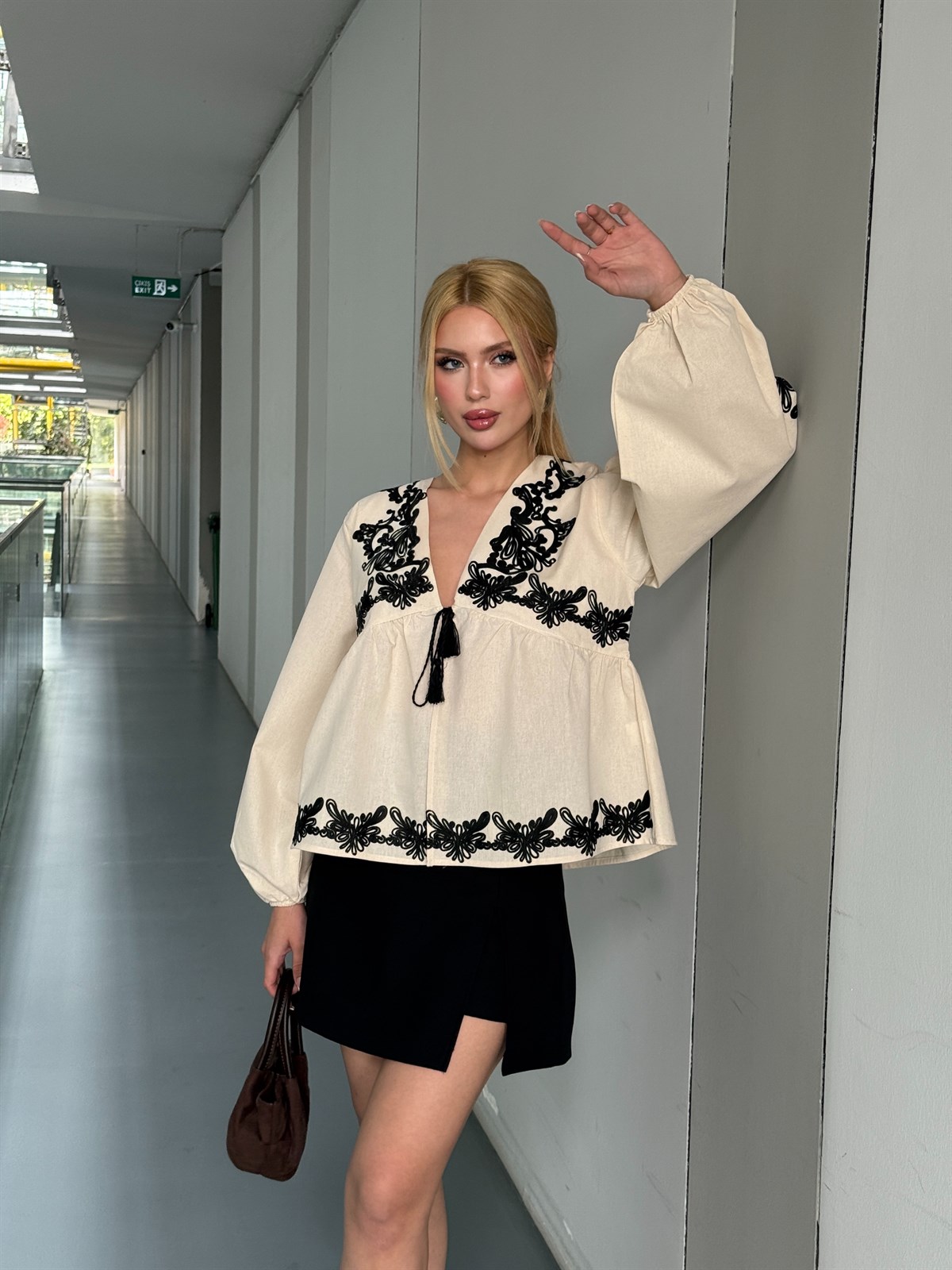 Vintage Nakışlı Bluz Naturel