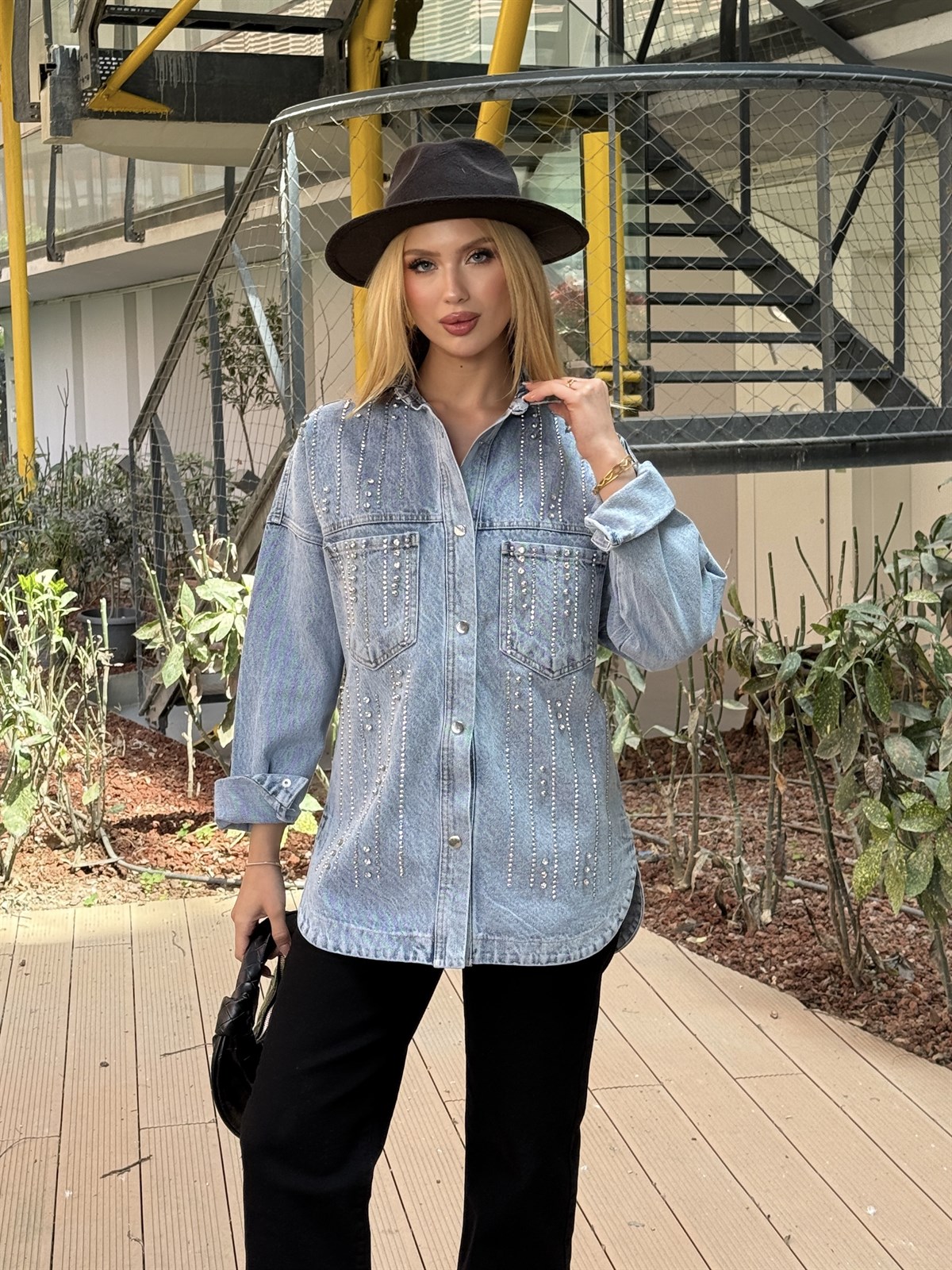 Ön Çizgi Taşlı Jean Ceket Mavi