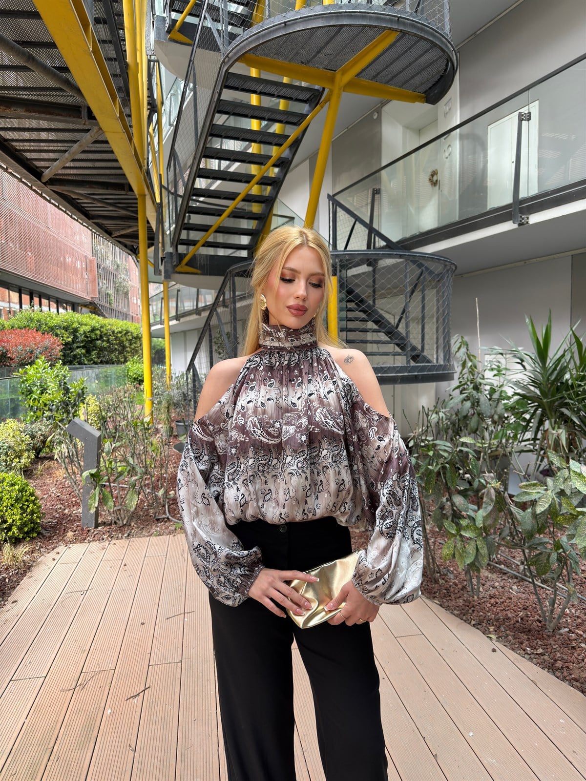 Desenli Saten Bluz Haki