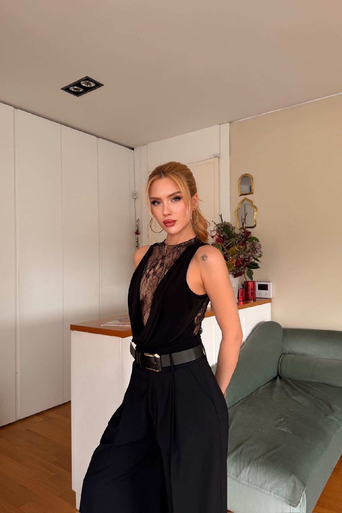 Sandy Tül Dantelli Bodysuit Siyah