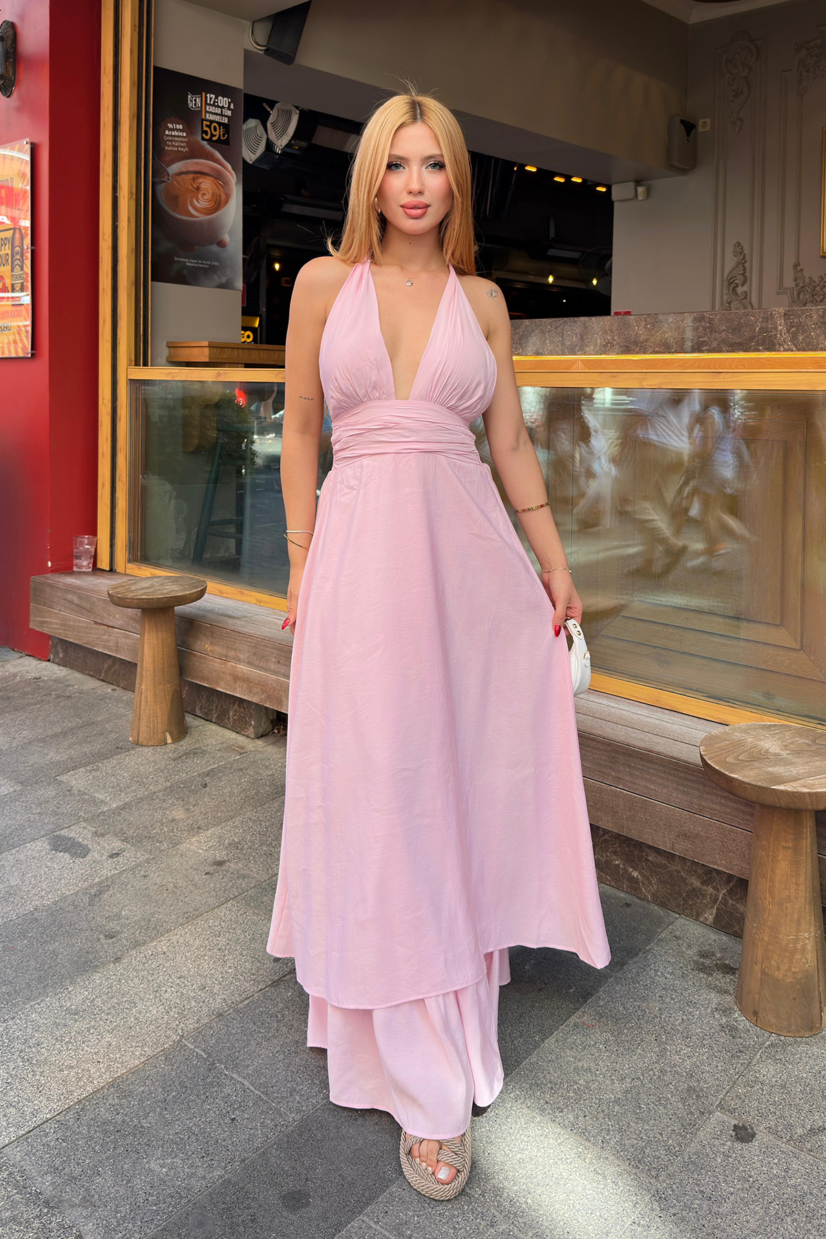 Boyundan Bağlamalı Crep Elbise Pembe
