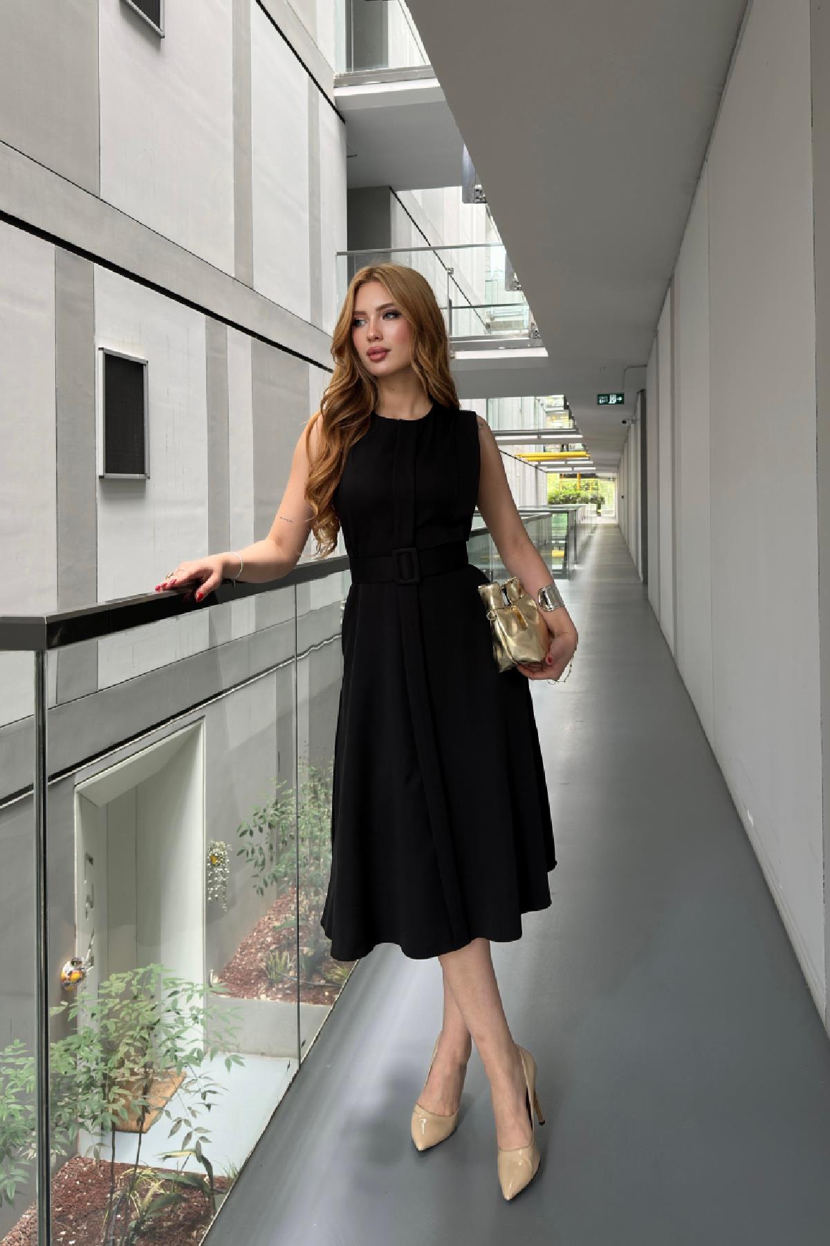 Carmen Kemer Detay Elbise Siyah