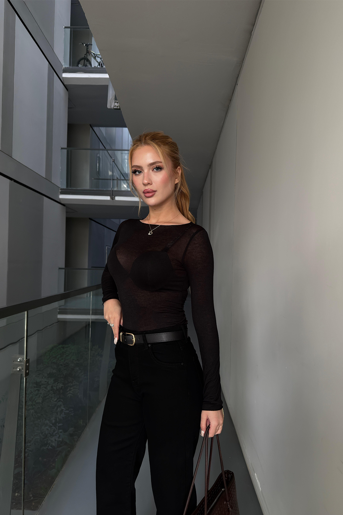 Kayık Yaka Modal Kaşmir Bluz Siyah