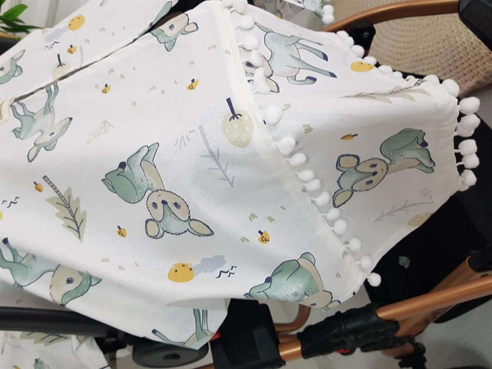 Ağaçlı Ceylan Ponponlu Bebek Puset Örtüsü