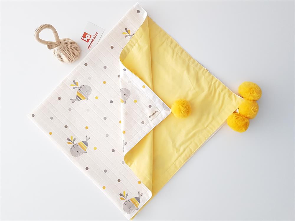 Balinalı Büyük Ponponlu Müslin Bebek Battaniyesi ve Yastık Seti 85x90