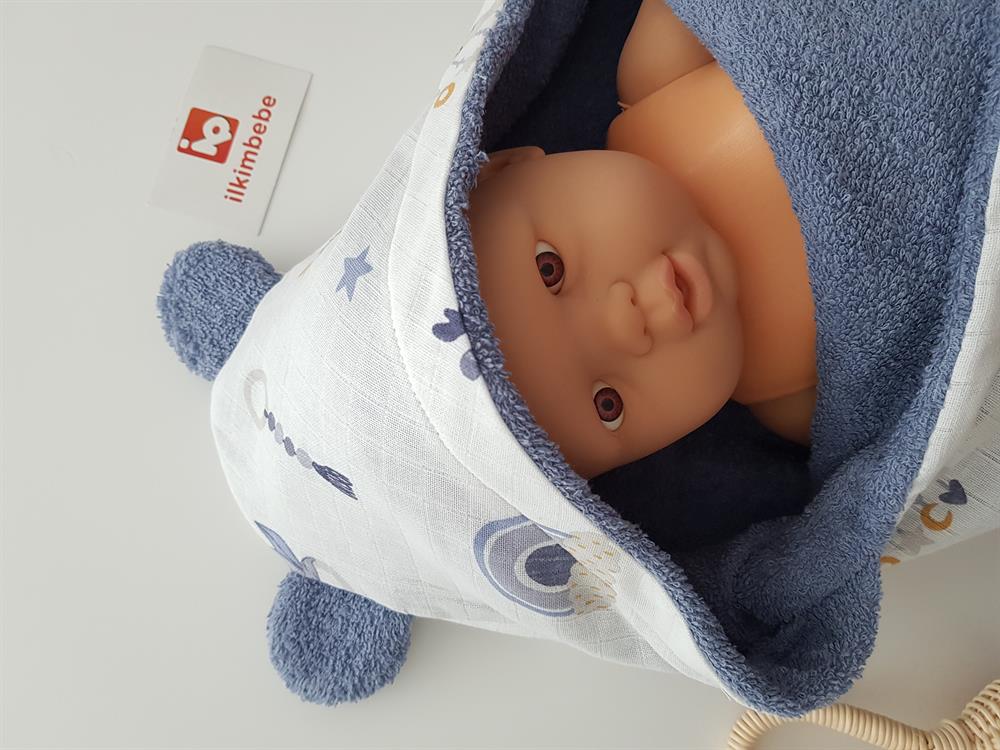 Bulut Desen Kulaklı Bebek Havlusu