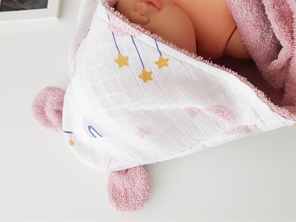 Bulut Desen Kulaklı Bebek Havlusu