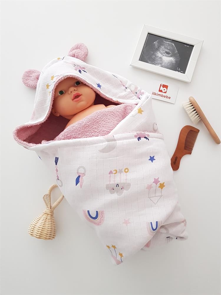 Bulut Desen Kulaklı Bebek Havlusu