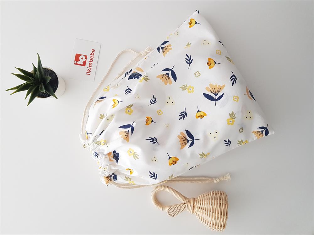 Çiçekli Keseli Bebek Kafa Yastığı