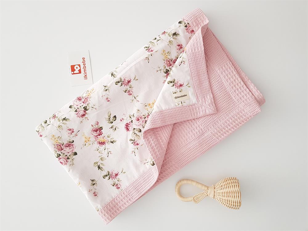Çiçekli Pikeli Bebek Battaniyesi 85x90