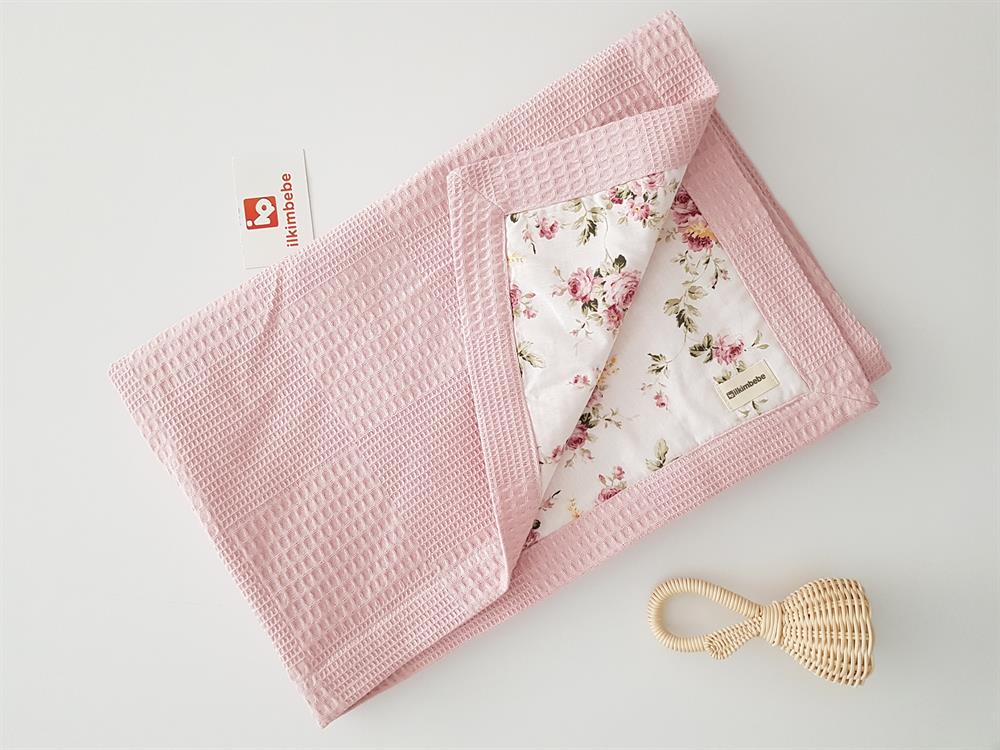 Çiçekli Pikeli Bebek Battaniyesi 85x90