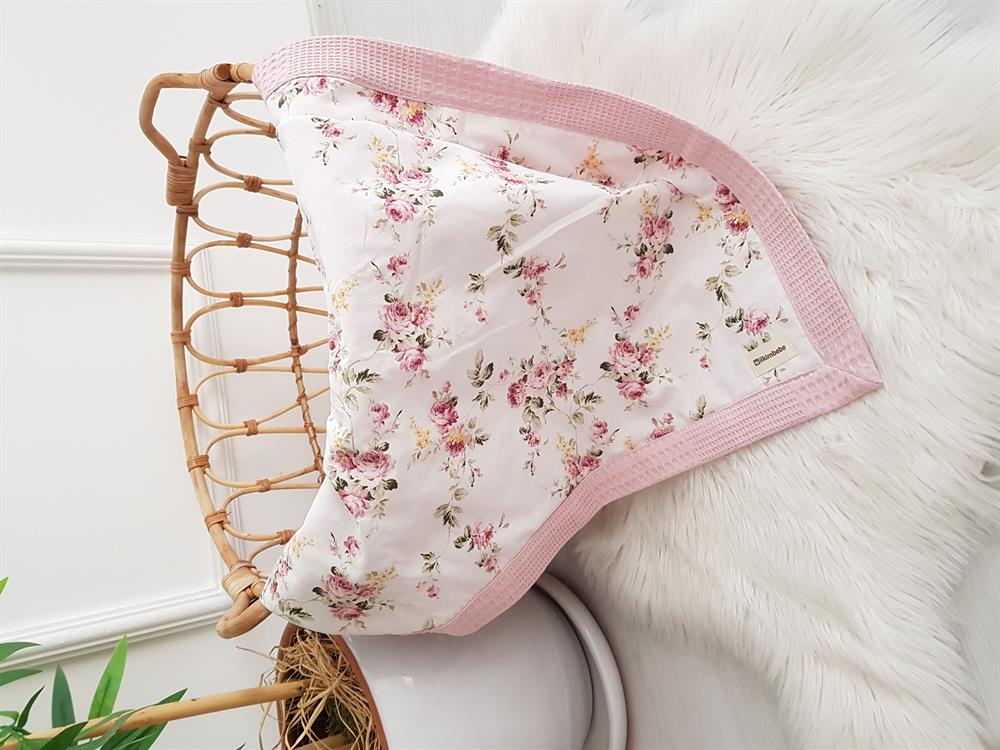 Çiçekli Pikeli Bebek Battaniyesi 85x90