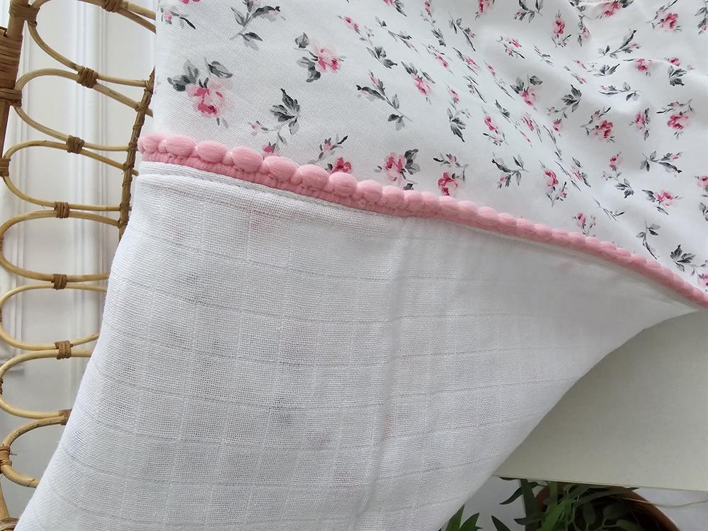 Çiçekli Ponponlu Çift Katlı Bebek Battaniyesi 85x90