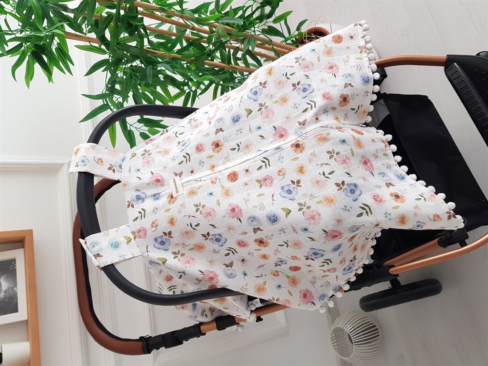 Çiçekli Ponponlu Fermuarlı Bebek Puset Örtüsü