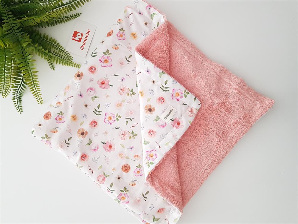 Çiçekli Welsoft Bebek Battaniyesi