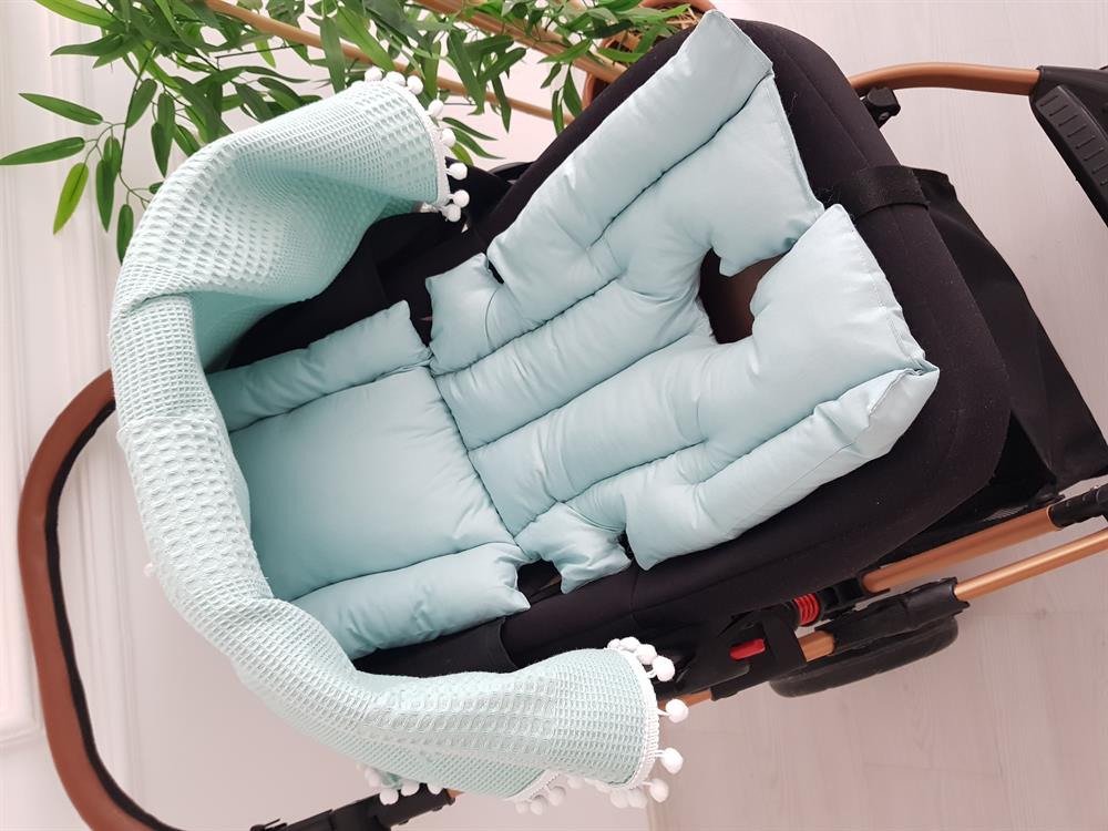 Düz Renk Ponponlu Pikeli Fermuarlı Bebek Puset Örtüsü ve Puset Minderi