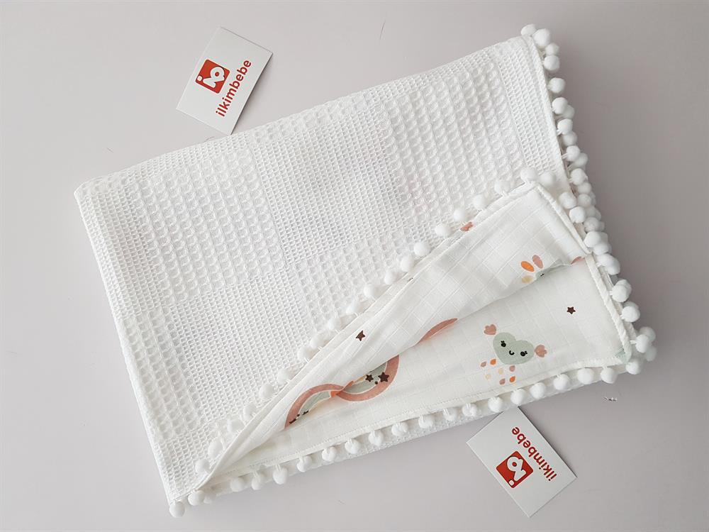 Gökkuşağı Pikeli Bebek Battaniyesi 85x90