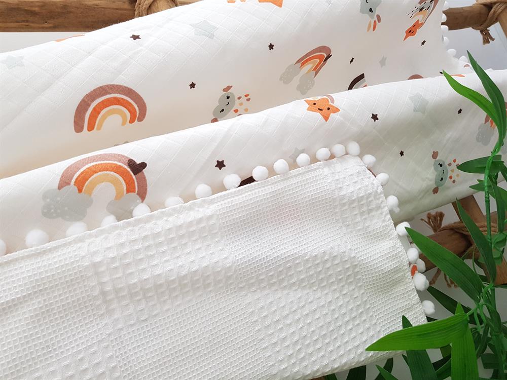 Gökkuşağı Pikeli Bebek Battaniyesi 85x90