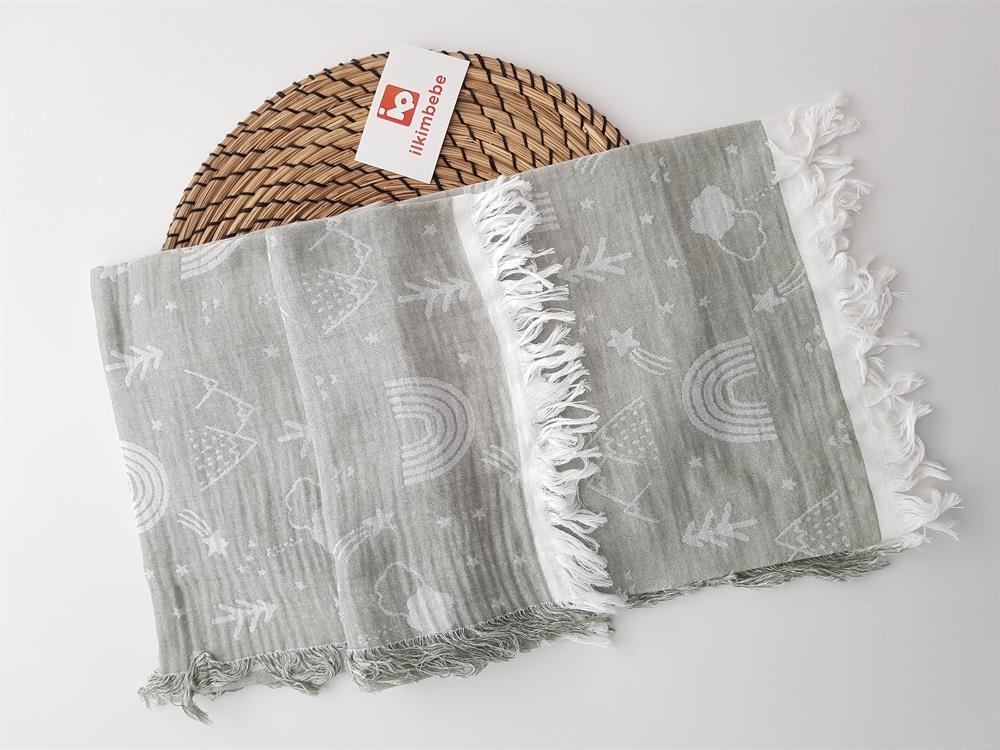 Gökkuşağı Püsküllü Müslin Bebek Battaniyesi 120x120
