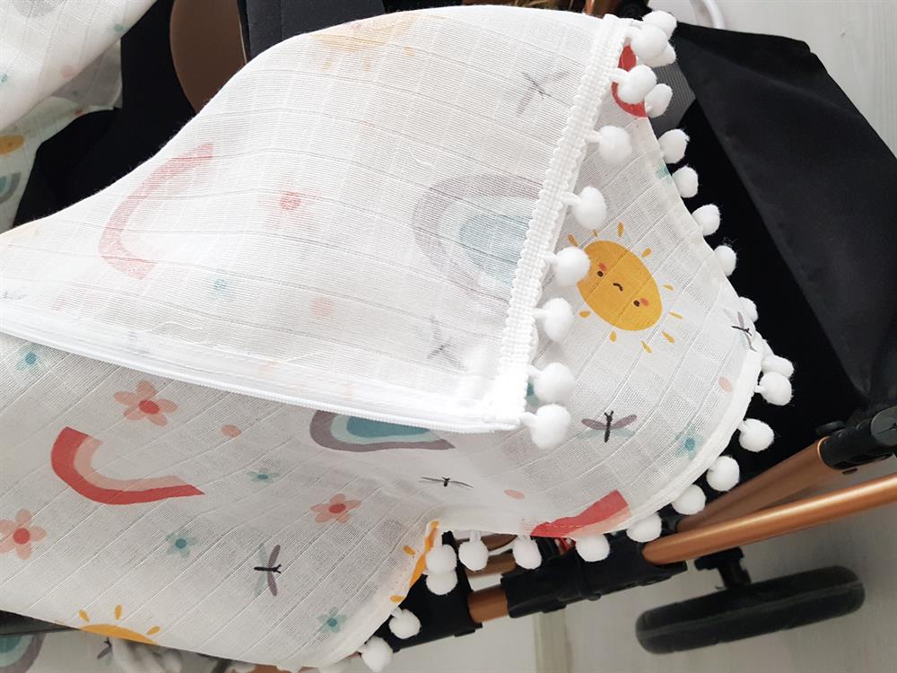 Güneş ve Gökkuşağı Ponponlu Fermuarlı Bebek Puset Örtüsü