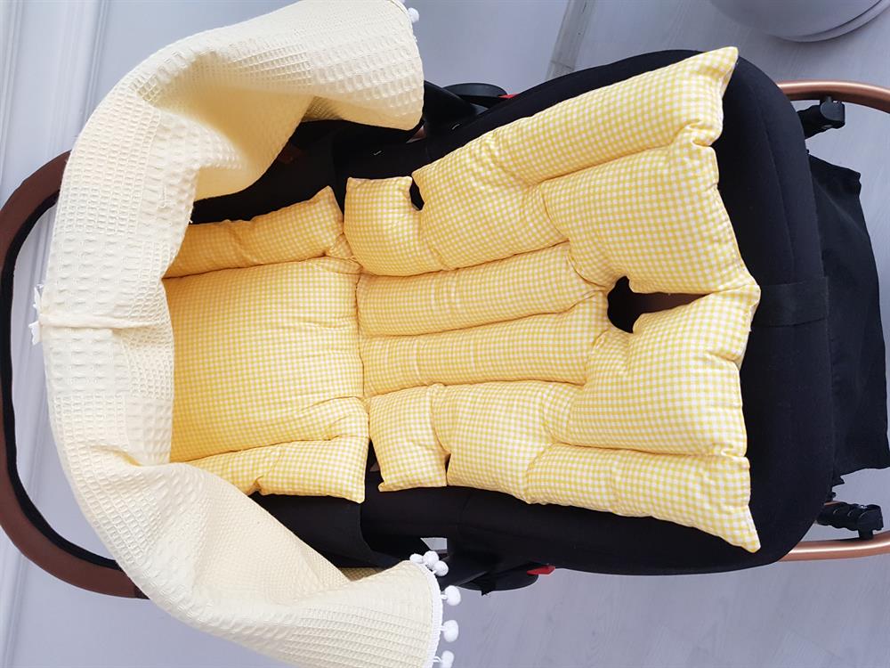 Ponponlu Pikeli Fermuarlı Bebek Puset Örtüsü ve Piti Kare Puset Minderi