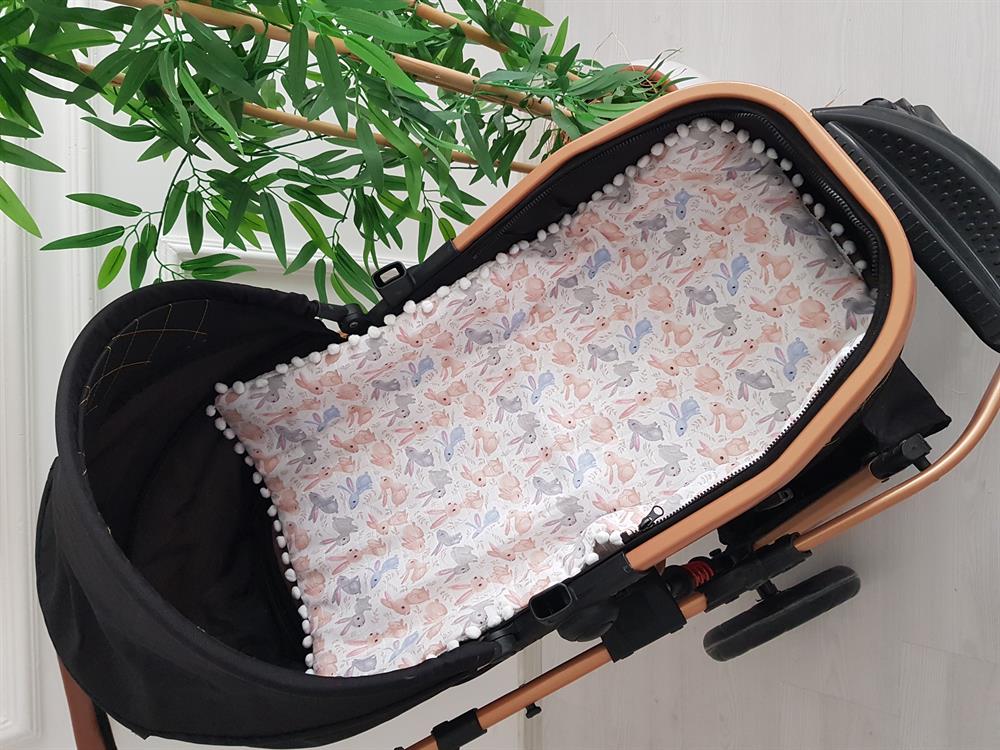 Tavşanlı Ponponlu Bebek Alt Açma Minderi