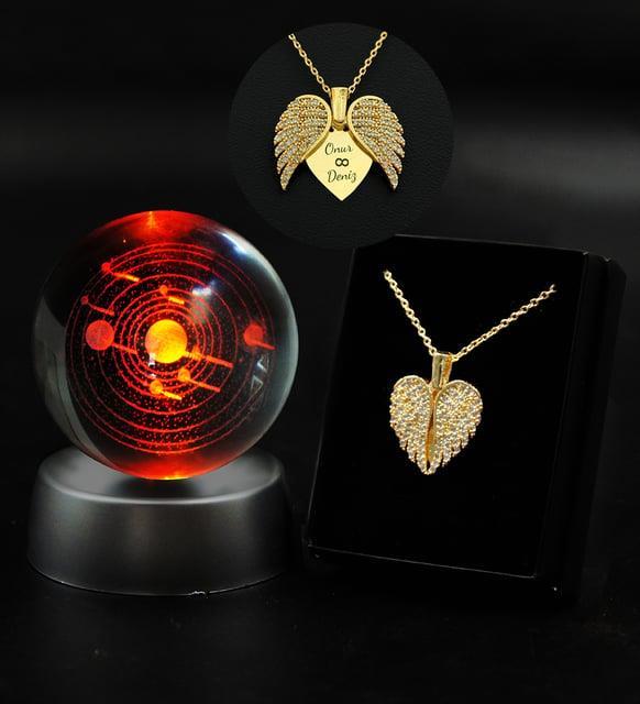3D Samanyolu Galaksi Temalı Işıklı Kar Küresi & Kişiye Özel Açılır Kanat Kalp Kolye