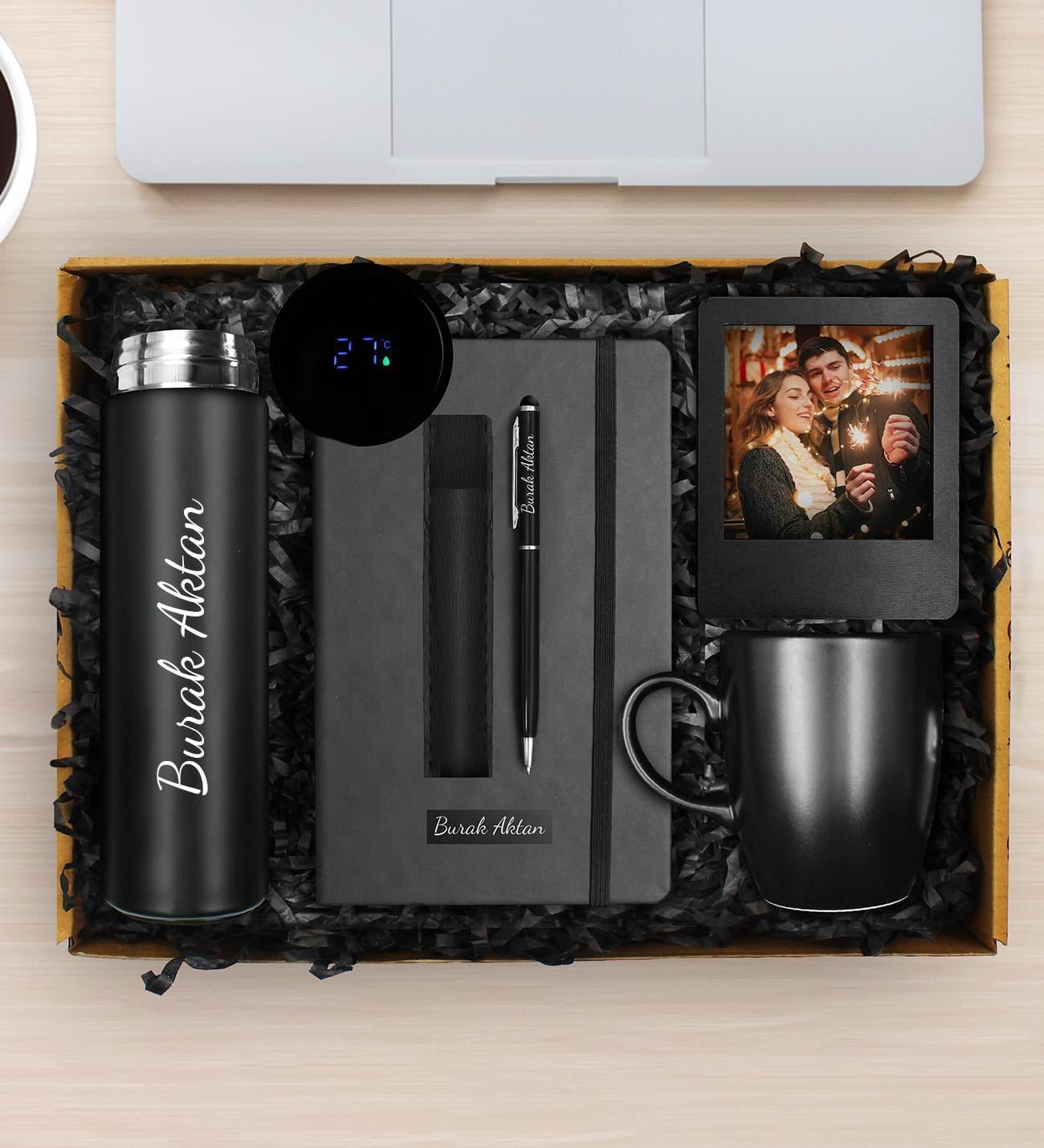 Kişiye Özel 500 ML Dereceli Termos & Kişiye Özel Defter & Deri Kılıflı Touch Pen Kalem & Siyah Kupa & Fotoğraf Çerçevesi Hediye Seti 