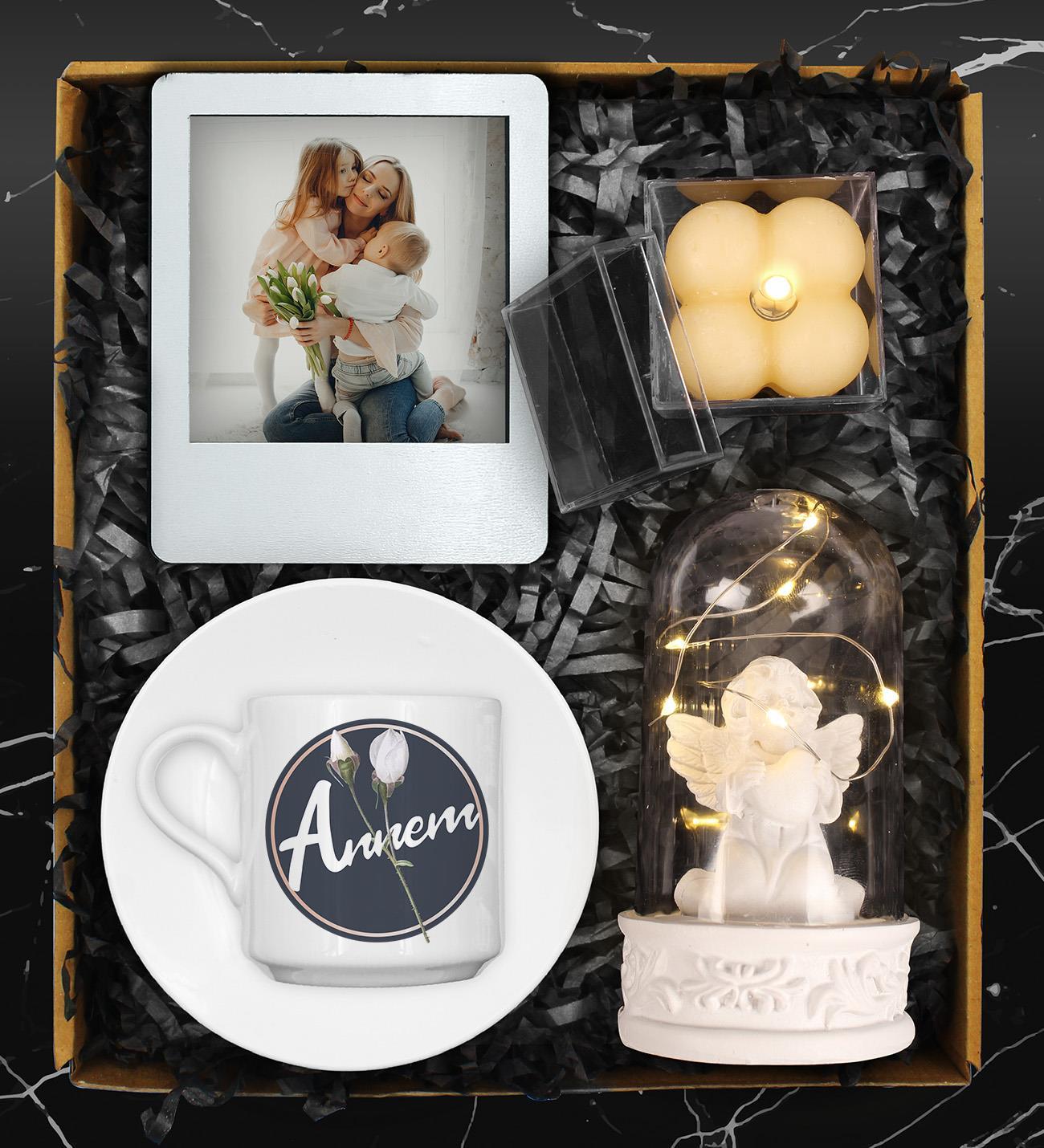 Anneler Gününe Özel Fincan & Işıklı Melek Fanus & Fotoğraf Çerçevesi & Kutulu Mum Hediye Seti