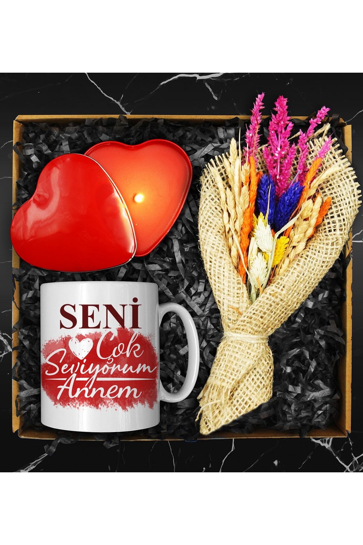 Anneler Gününe Özel Kupa & Bahar Coşkusu Çiçek Demeti & Kalp Mum Hediye Seti