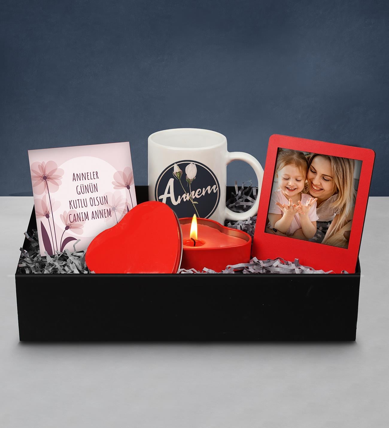 Anneler Gününe Özel Tasarım Kupa & Kalp Mum & Kişiye Özel Fotoğraf Çerçevesi & Anneler Günü Kartı Hediye Seti