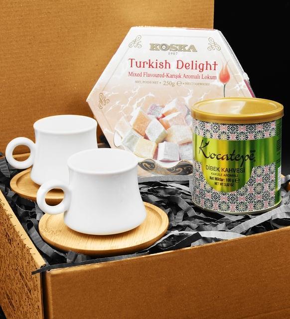 Bambu Tabaklı Porselen İkili Fincan & Koska Lokum & Dibek Kahvesi Hediye Seti