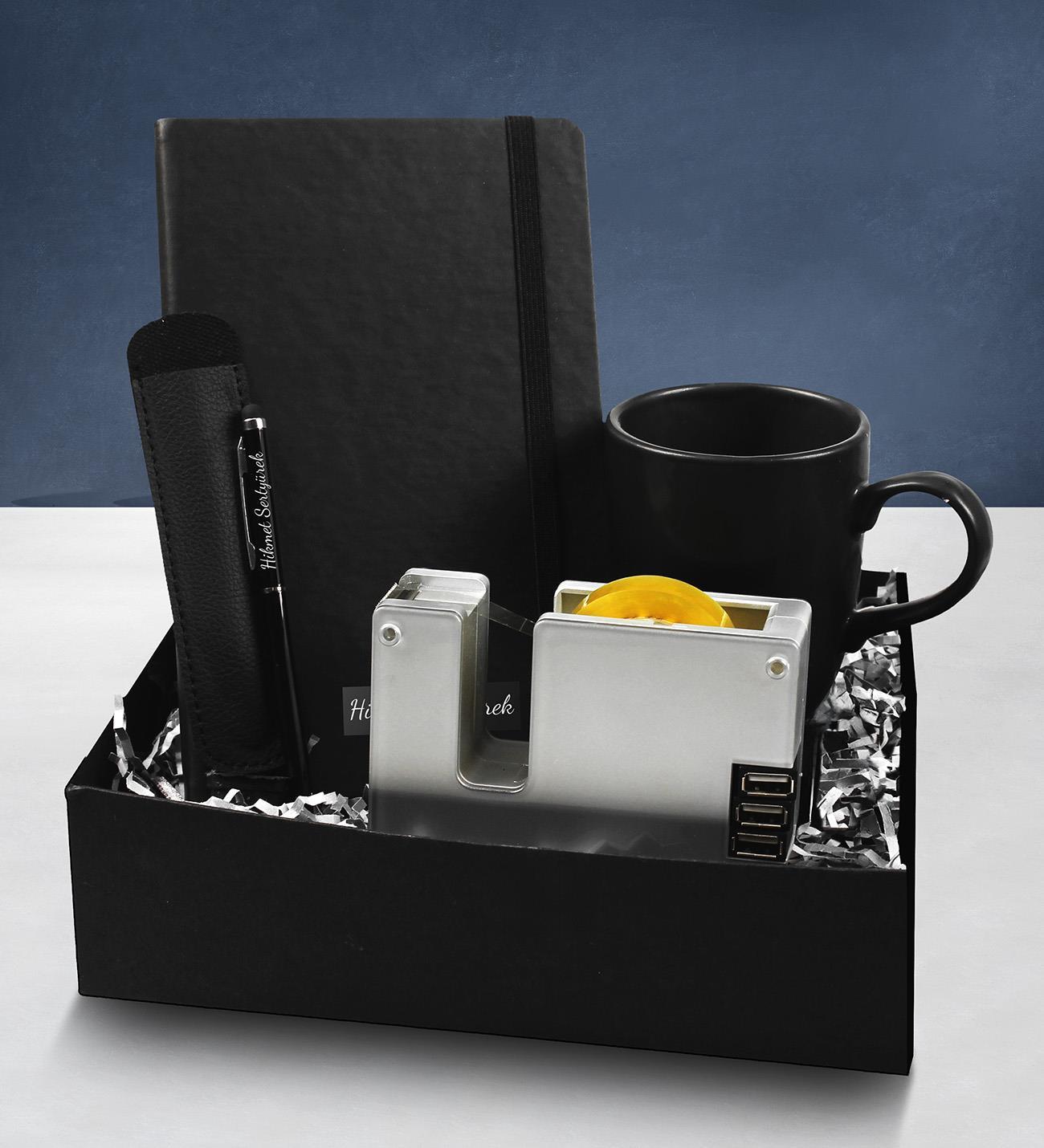 Kişiye Özel Defter & Kişiye Özel Deri Kılıflı Touch Pen Kalem & Siyah Kupa & USB Çoğaltıcılı Bant Makinesi