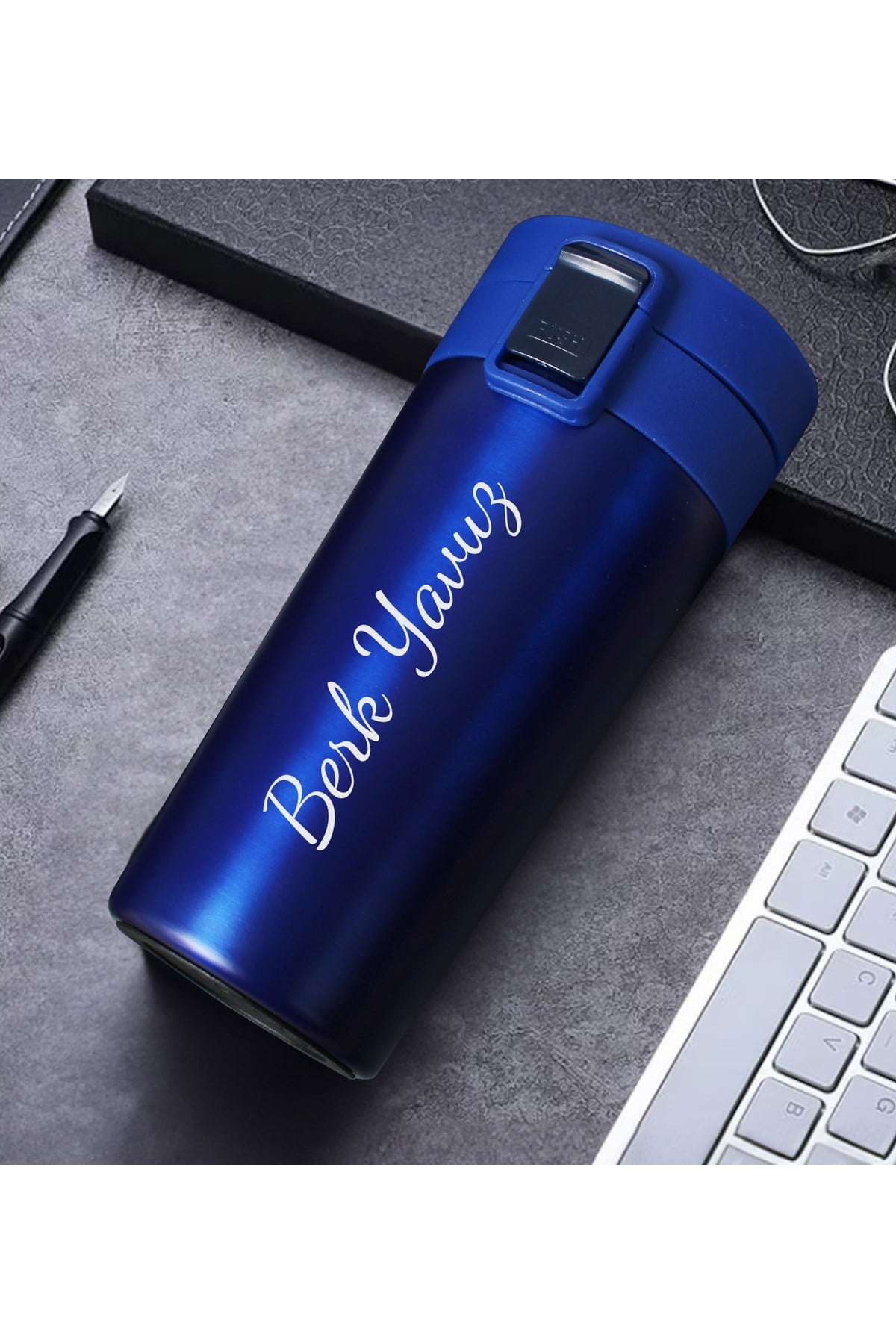 Kişiye Özel Otomatik Basmalı Kilitli Mavi 400 ML Exclusive Tasarım Çelik Termos