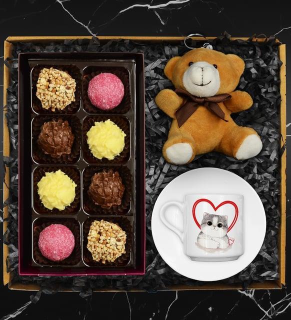 Sevgililer Gününe Özel Tasarım Kedili Fincan & Truffle Çikolata Kutusu & Peluş Ayıcık Hediye Seti