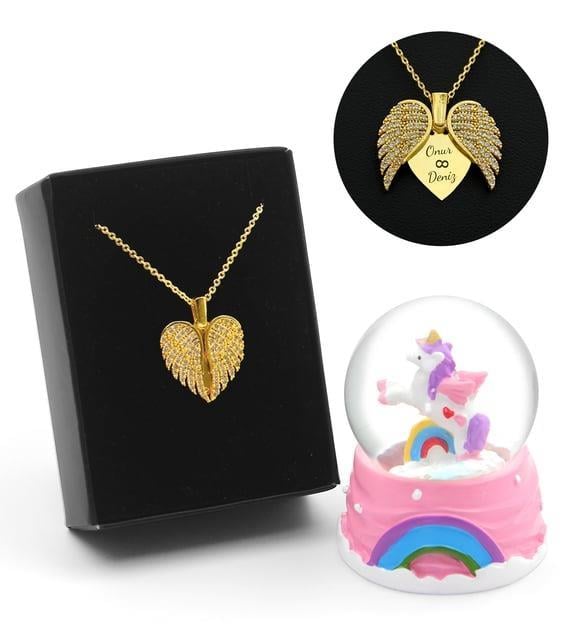 Sevgiliye Özel Unicorn Kar Küresi & Kişiye Özel Açılır Kanatlı Kalp Kolye