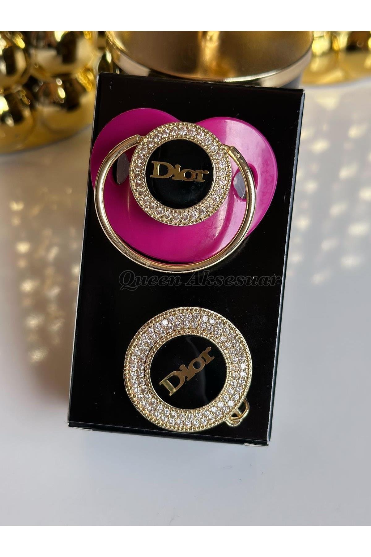 Ithal Lüks Trend Marka Logo Fuşya Pembe Kız Bebek Kristal Swarovski Taşlı Emzik Zincirli Askı Seti