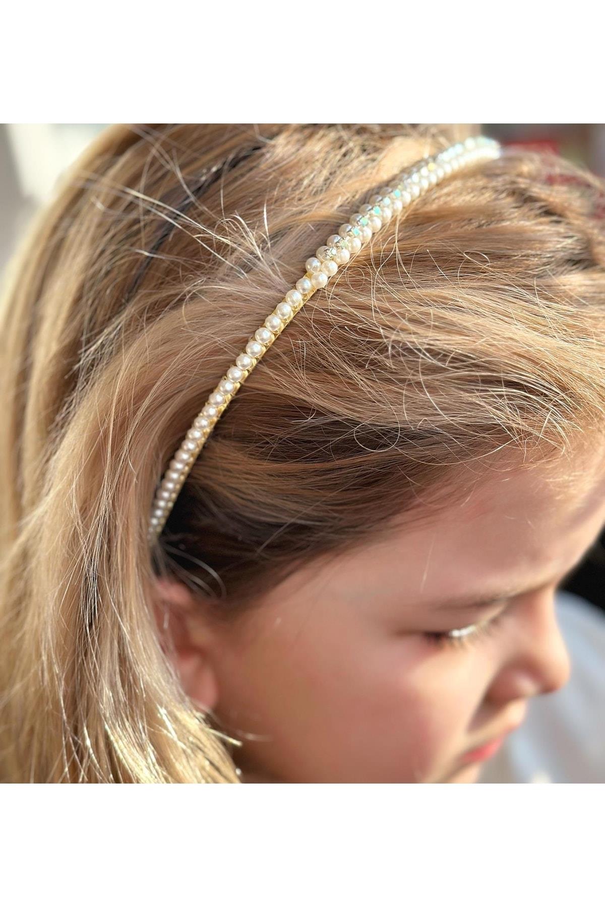 Trend Moda Lüks Kristal Su Yolu 3 Sıra Inci Taşlı Metal Taç Kadın Çocuk Tacı Gold Beyaz