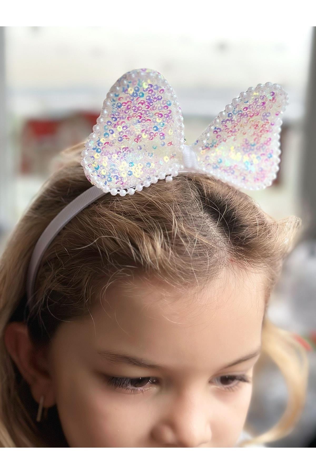 Trend Parlak Hologram Yanar Döner Pullu Büyük Fiyonklu Incili Minnie Mouse Taç Beyaz