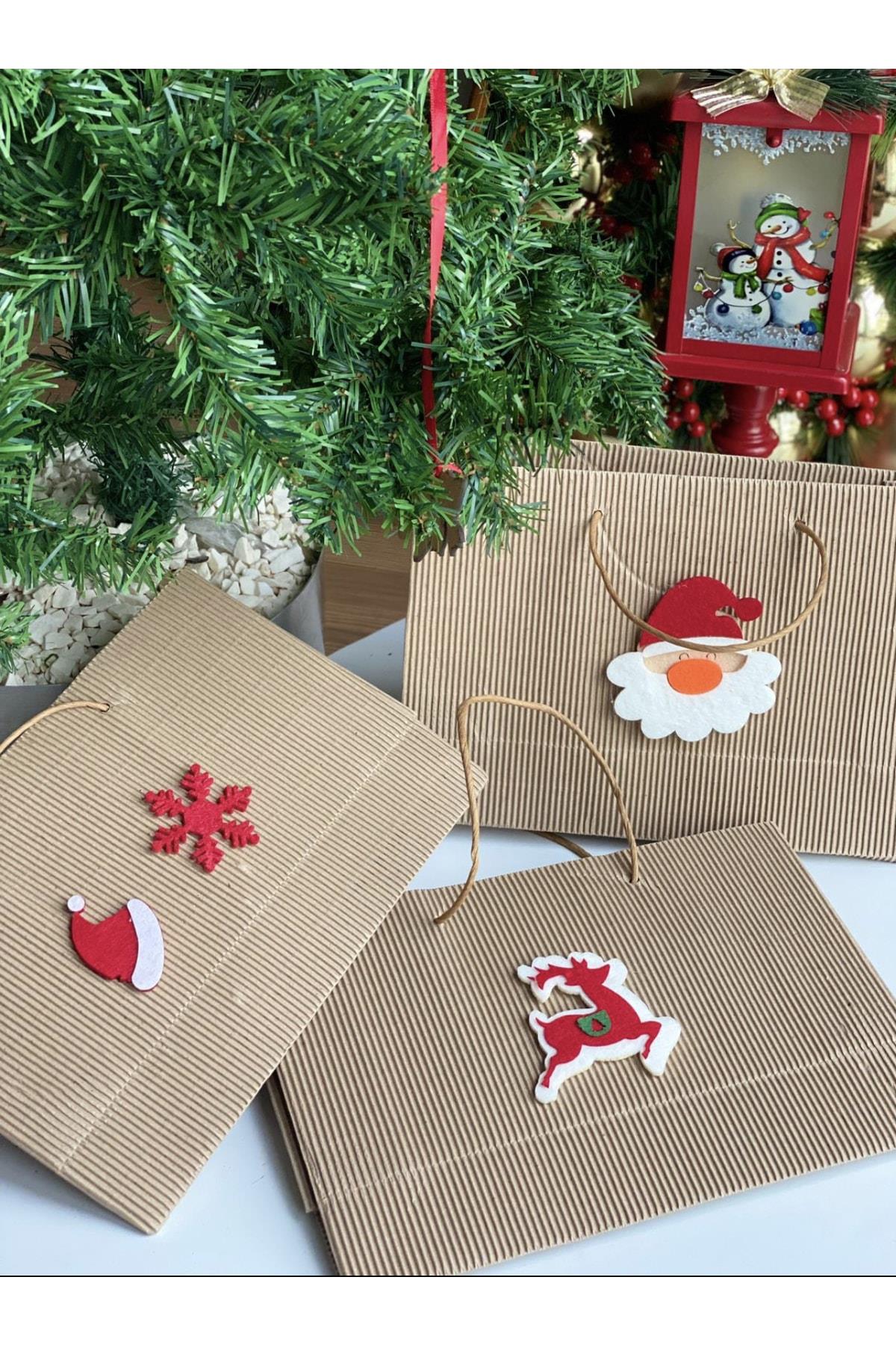 Yeni Yıl Yılbaşı 1 Adet Hediyelik Karton Çanta 3 Boyutlu Desenli Noel Baba Geyik Kar Tanesi