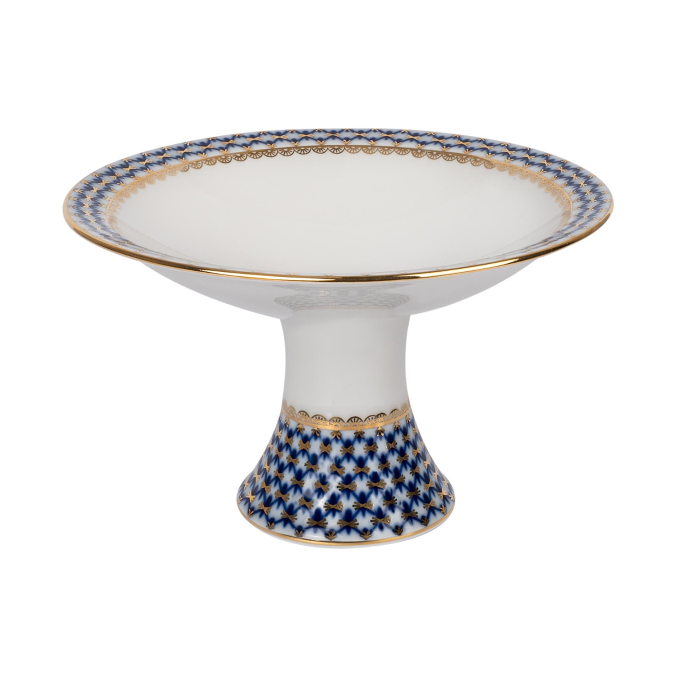 IMPERIAL PORCELAIN Pedestal Fruit Holder Small Cobalt net Blue