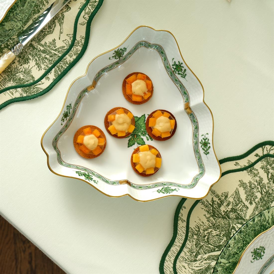 HEREND Üçgen Salata Kasesi Apponyi Yeşil