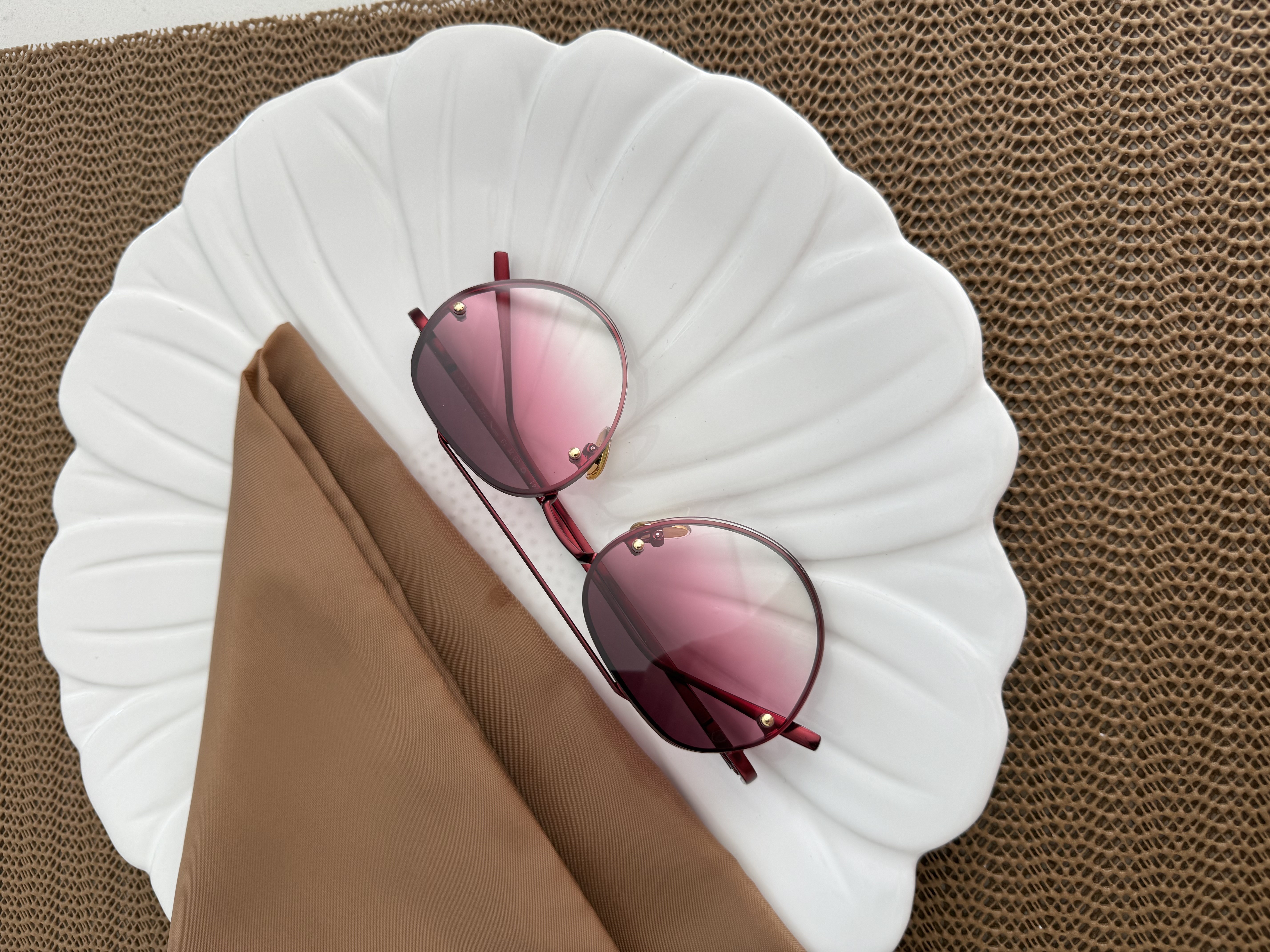 Lotus Bordo