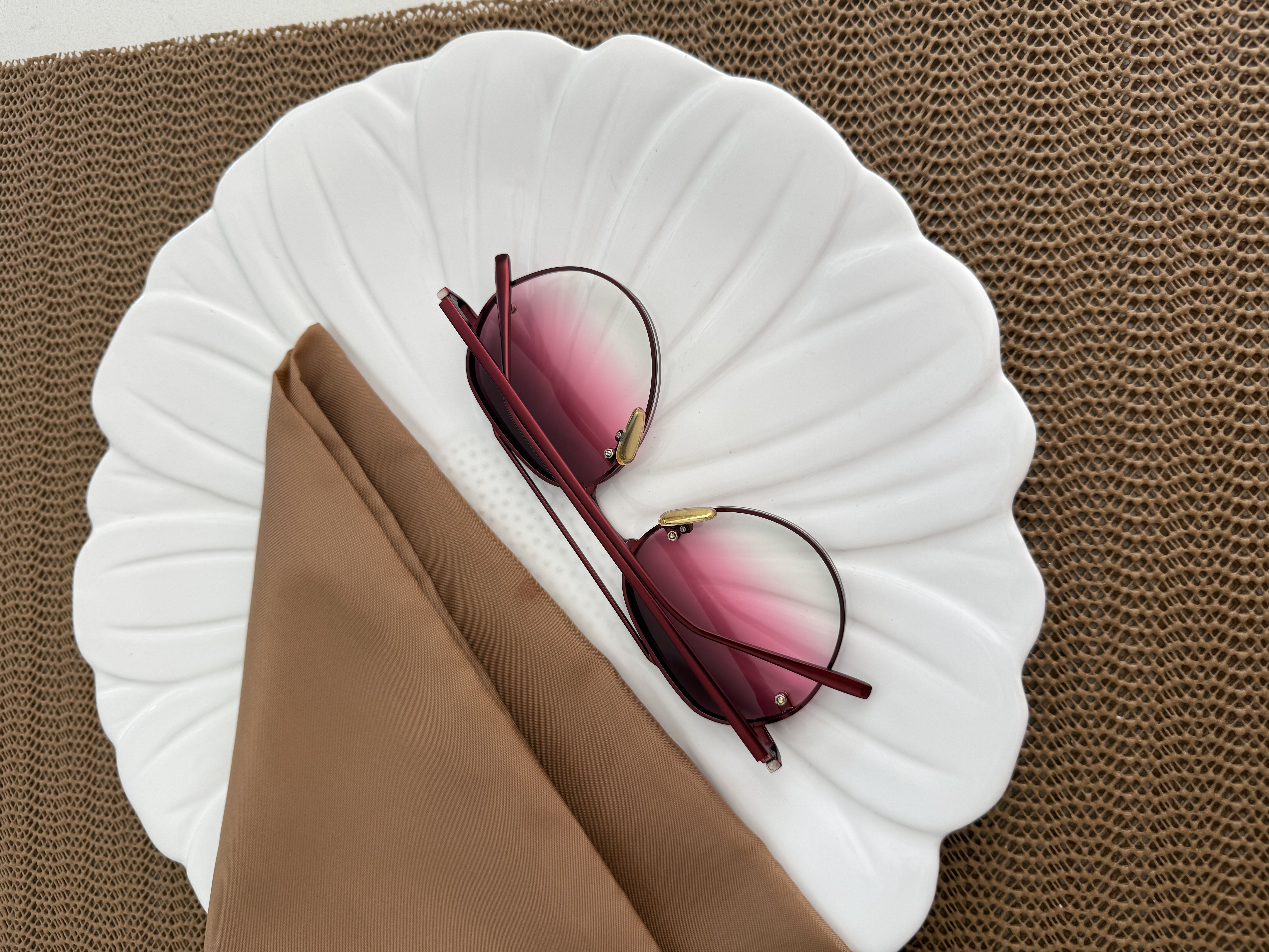 Lotus Bordo