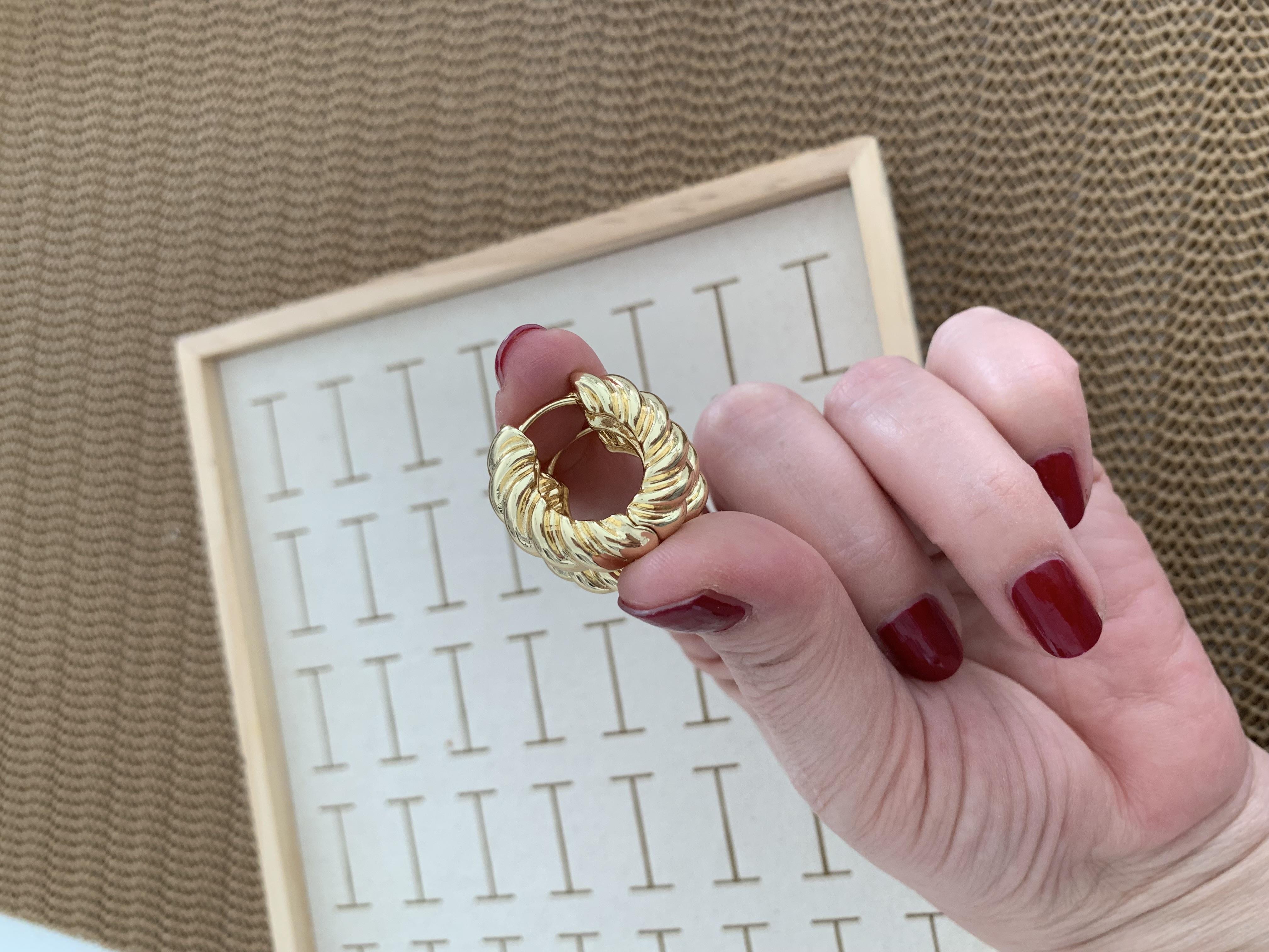 Özel Seri Gold İthal Kaplama Duble Burgu Halka Küpe