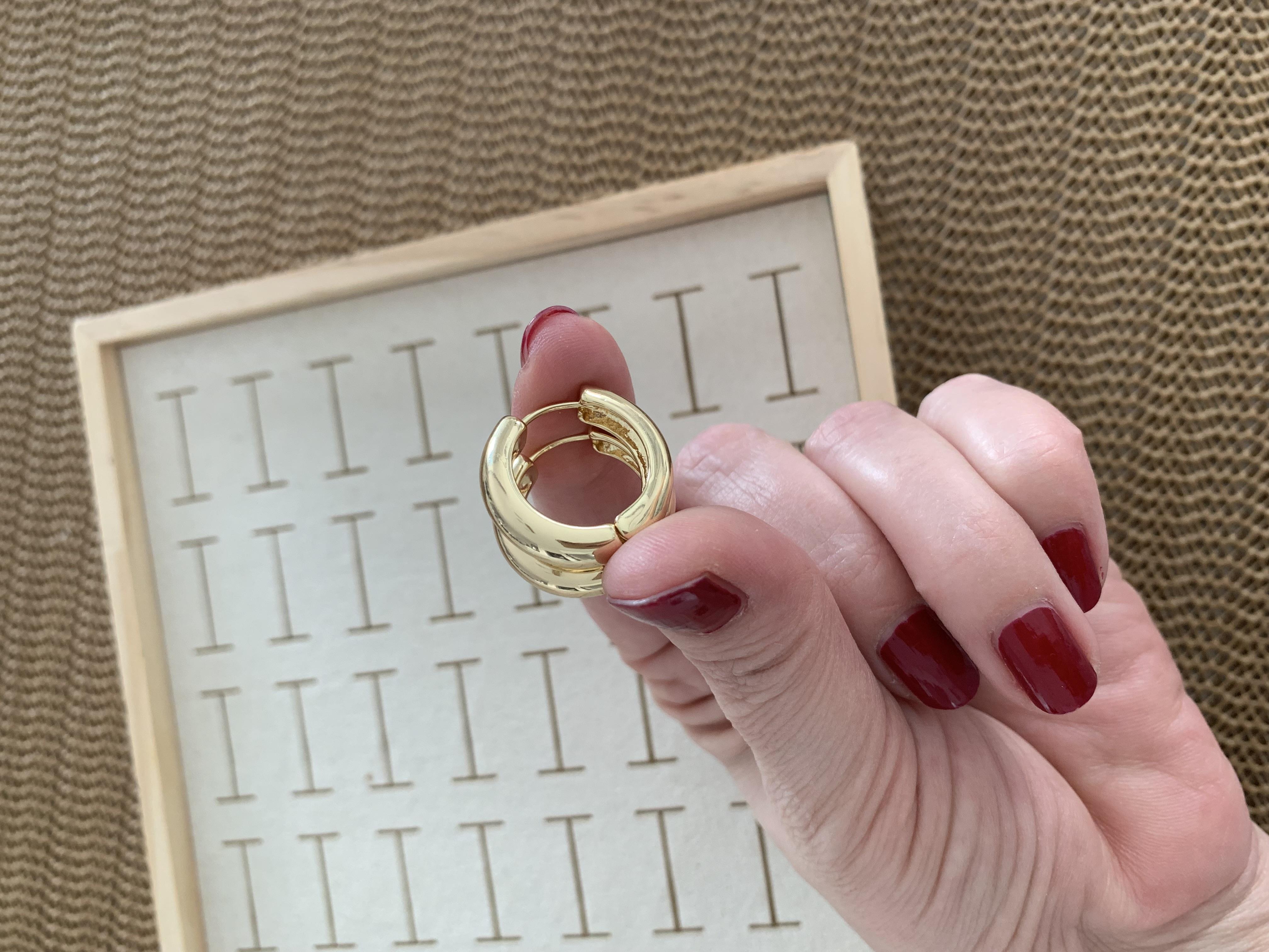 Özel Seri 1,5 Cm Gold İthal Kaplama Plaka Bombeli Halka Küpe